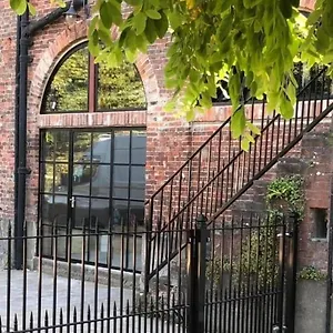 https://apt-the-boathouse-2-bedroom-in.yorkshirehotels.net